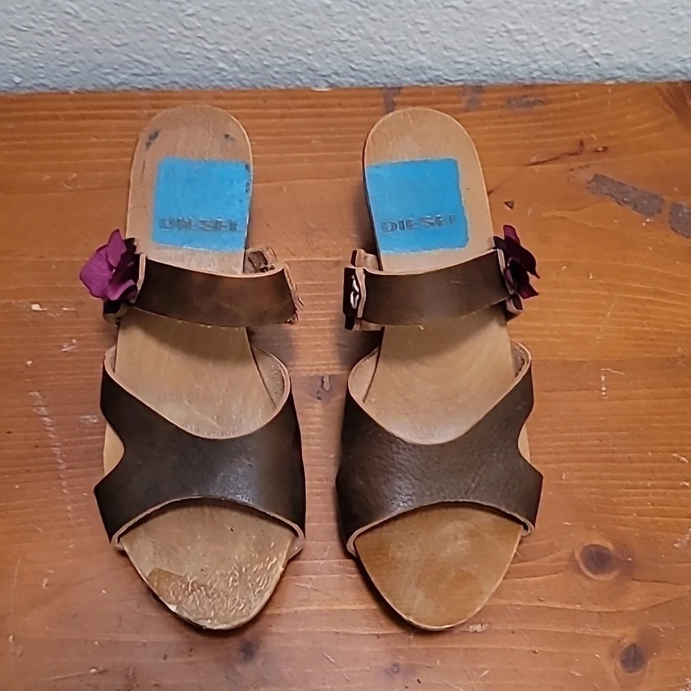 VINTAGE DIESEL WOMEN'S BROWN LEATHER AND WOOD BLOCK HEEL SANDAL SZ 6 - Picture 1 of 9
